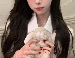 17c吃瓜网51入口直达，少女们的秘密吃瓜地带