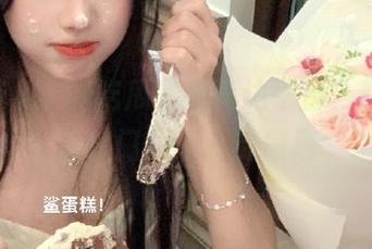 17吃瓜官网直达平台，轻松浏览热门娱乐八卦信息