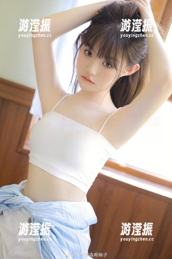 51吃瓜官网在线陪妹子一起追热点不落伍