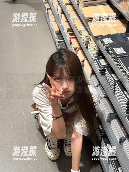 我在91吃瓜中心app传送门发现超级劲爆瓜，快跟我一起吃！