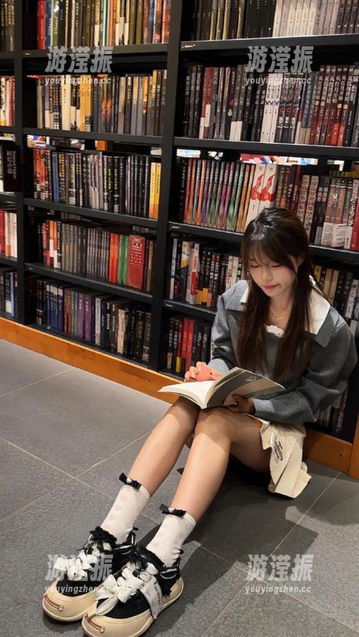 少女偷偷收藏的免费吃瓜网站资源，追剧追星两不误！