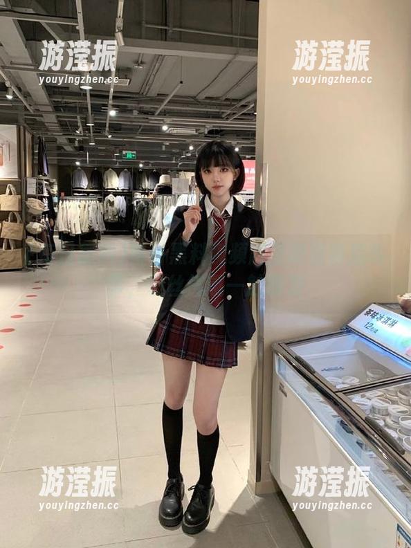 每日黑料视频解密明星幕后故事，粉丝气氛一触即发